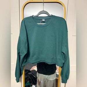 H&M Crop Sweatshirt